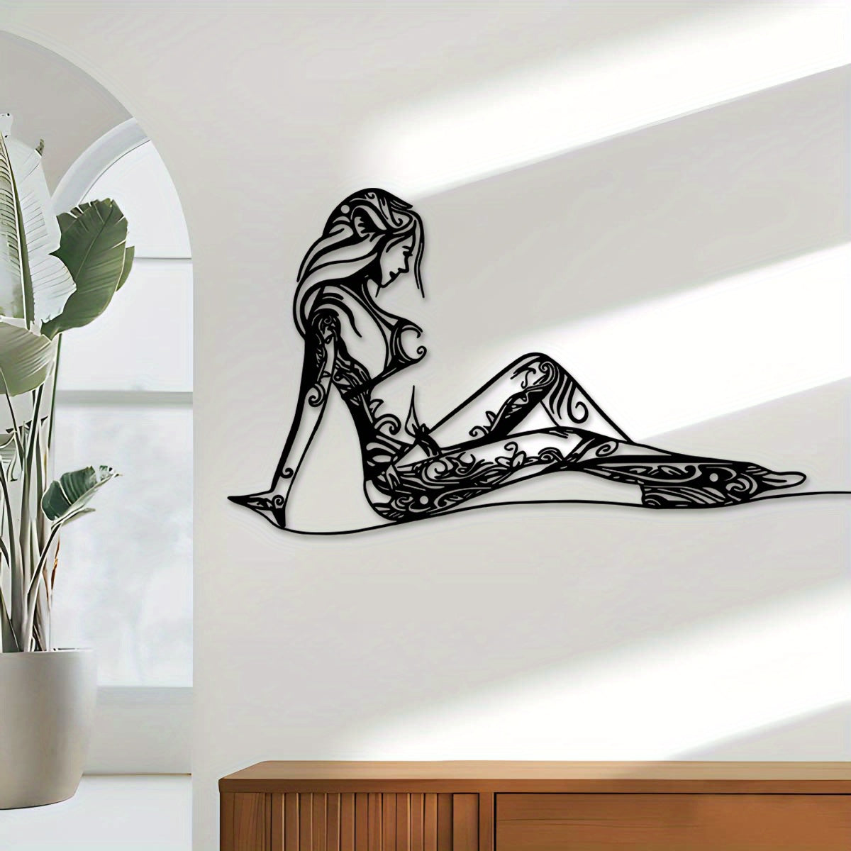 Elegant Metal Line Woman Sculpture - 30.0cm Outdoor Garden & Patio Decor, Indoor Wall Art for Living Room and Balcony, Perfect for Holidays