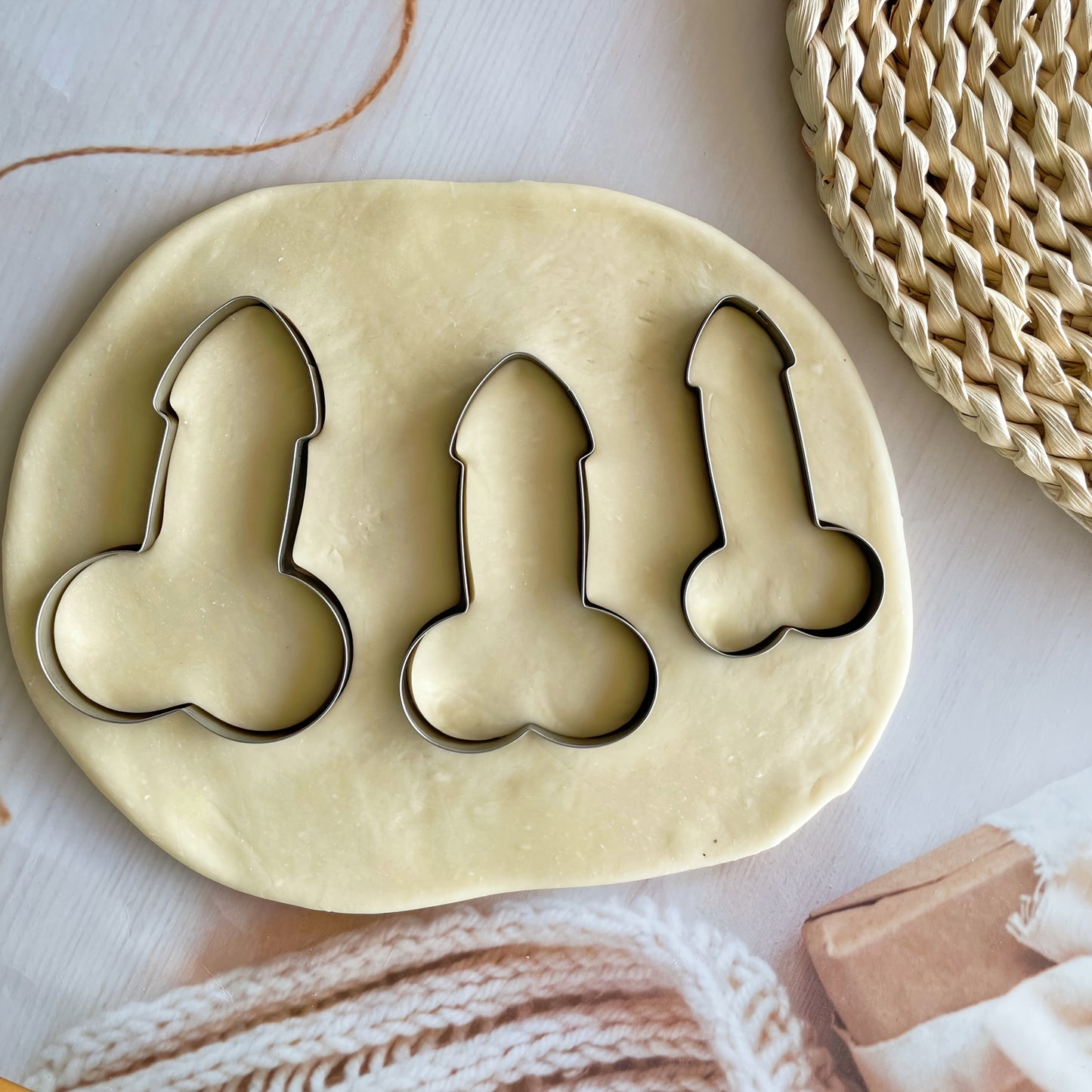 3pcs Stainless Steel Biscuit Mold Set - Funny Tintin Shapes for Cookies & Candies, Perfect for Valentine's Day Baking