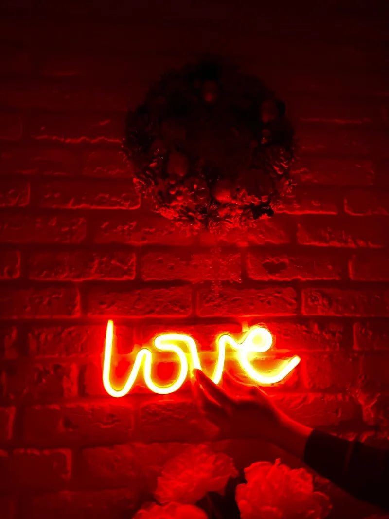 Love Neon Light Sign LED Letter Night Lamp Battery USB Powered Nightlight for Christmas Valentine's Proposal Wedding Decor